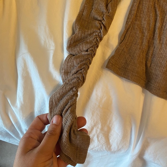 Neutral Express Top - Picture 4 of 4